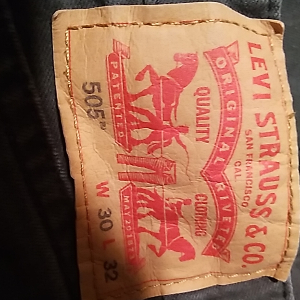 Levis